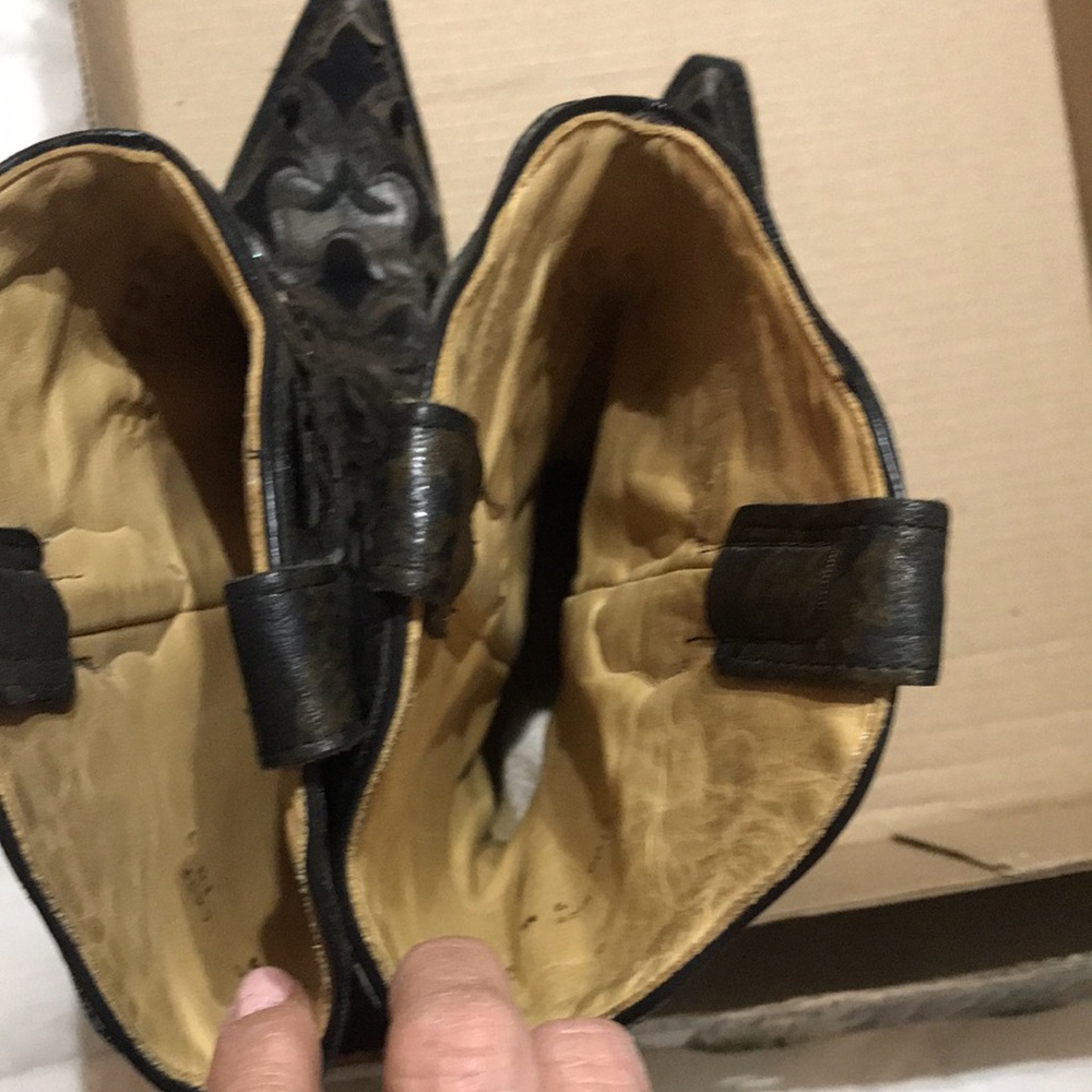 Corral Vintage BOOTS, Size 9 - Picture 13 of 17